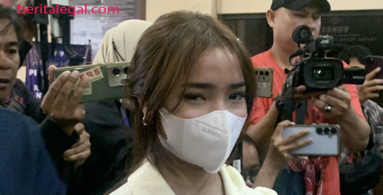 Fuji Datangi Polres Jaksel untuk Mengadukan Kasus Dugaan